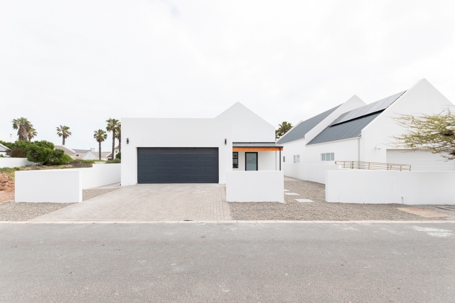 3 Bedroom Property for Sale in Brittania Beach Estate Western Cape